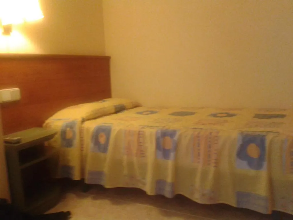 **  Hotel Fonda Finet Sant Felíu de Pallarols Spagna